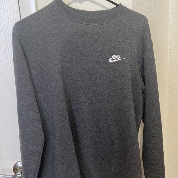 Nike Men’s Gray Crewneck - Picture 1 of 3